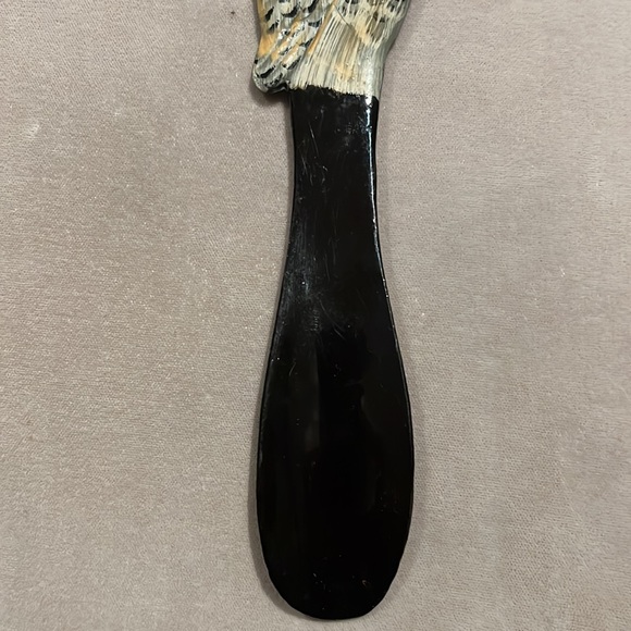 Shoehorn with Hand Painted Owl on the Handle - Picture 6 of 10